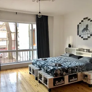 Spacious Modern Vintage Flat In The Heart Of Apartamento Sofía